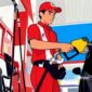 Ilustrasi mobil sedang diisi BBM di SPBU - sukabumiheadline.com