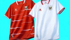 Jersey home dan away Timnas Indonesia - Kelme