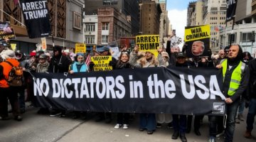 No Kings! 8 juta warga AS demo kebijakan Donald Trump - Ist