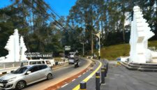 Trotoar Jalan Provinsi di perbatasan Kabupaten Subang dan Bandung - Ist