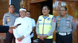 Gubernur Jawa Barat Dedi Mulyadi bersama Dirregident Korlantas Polri Brigjen Pol. Wibowo serta jajaran - Korlantas Polri
