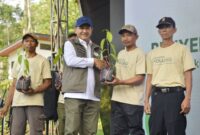 Hari Hutan Internasional, Wamenhut Rohmat Marzuki tanam pohon di Sukabumi