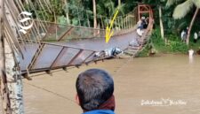 Jembatan gantung Tegalbuleud Sukabumi nyaris putus, pemotor jatuh ke sungai - Umar Syam