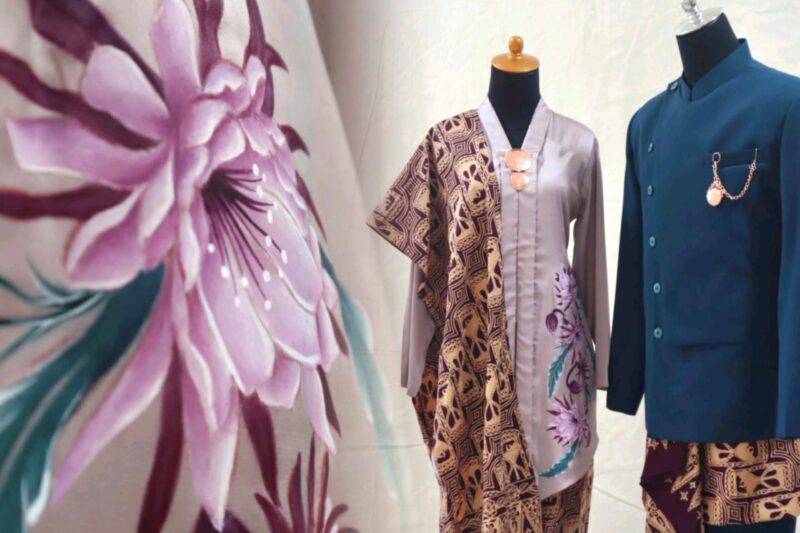 Pangsi (bendo, dodot, benggol) dan Kebaya lukis dengan sinjang (selendang motif Rereng Waktu, bros) - Batik Lokatmala