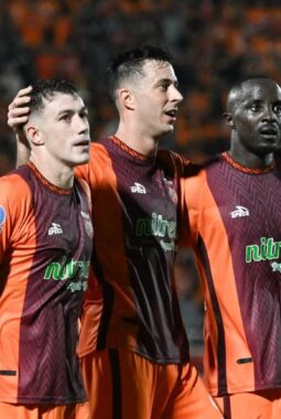 Tak perlu menang, besok Borneo FC cukup draw untuk gusur Persib dari puncak klasemen