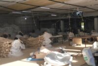 Suasana di pabrik PT Karya Karung Bersama - Ist