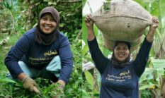 Kisah Yuyum, “Kartini” dari Sukabumi kuliahkan anak dari ternak domba