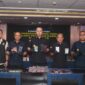 Dirjen Imigrasi pada Kementerian Imigrasi dan Pemasyarakatan (Imipas) RI, Hendarsam Marantoko saat konferensi pers - Kementerian Imipas