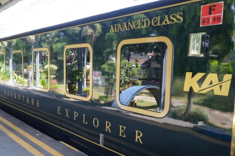 Eksterior Nusantara Explorer Sleeper Train - PT KAI