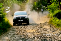 Jalan rusak di Cibitung, Kabupaten Sukabumi - Riki Ramdani