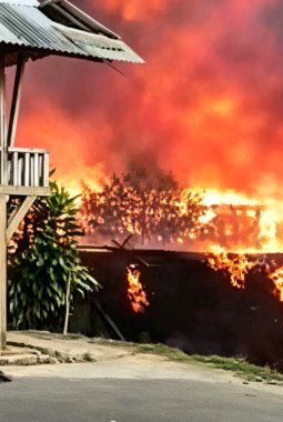 Kampung Adat Ciptamulya Sukabumi terbakar, 70 rumah ludes
