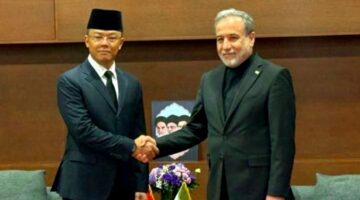 Menteri Luar Negeri (Menlu) Sugiono bertemu Menteri Luar Negeri Iran Seyyed Abbas Araghchi - Kementerian Luar Negeri RI