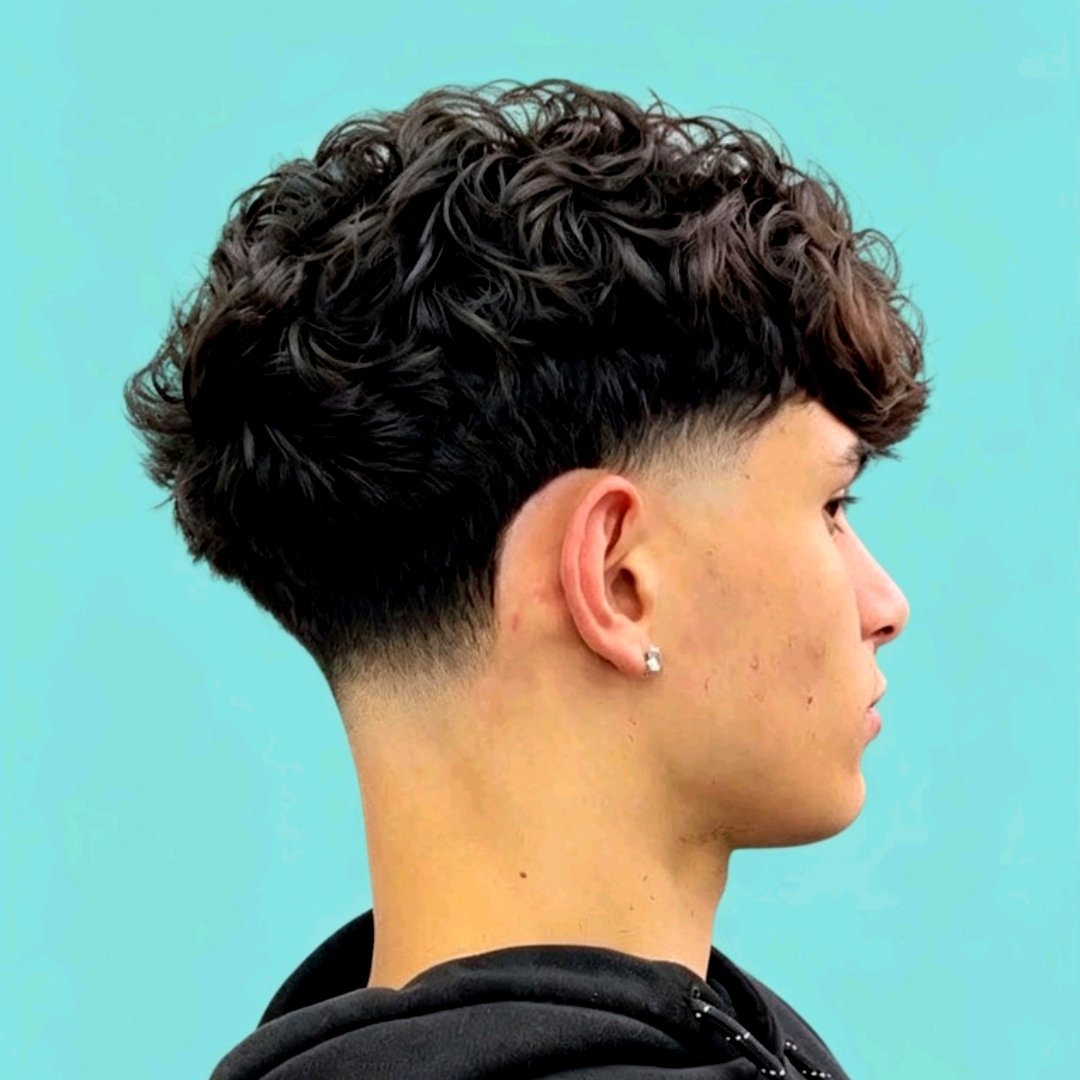 Model rambut messy fringe style - Ist