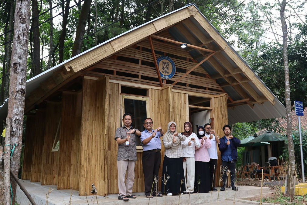 Rumah bambu modular inovasi ITB - ITB