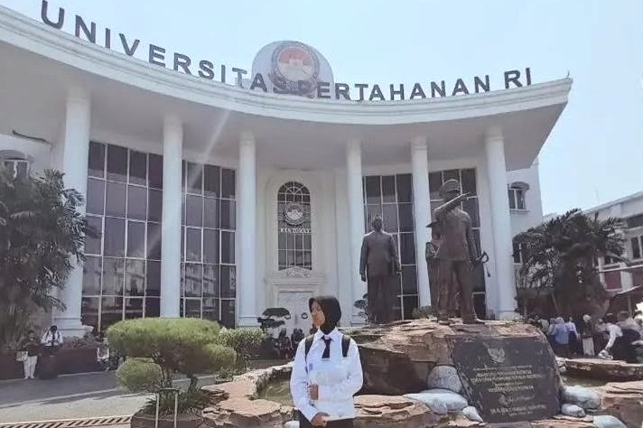 Kadet putri Universitas Pertahanan RI - Ist