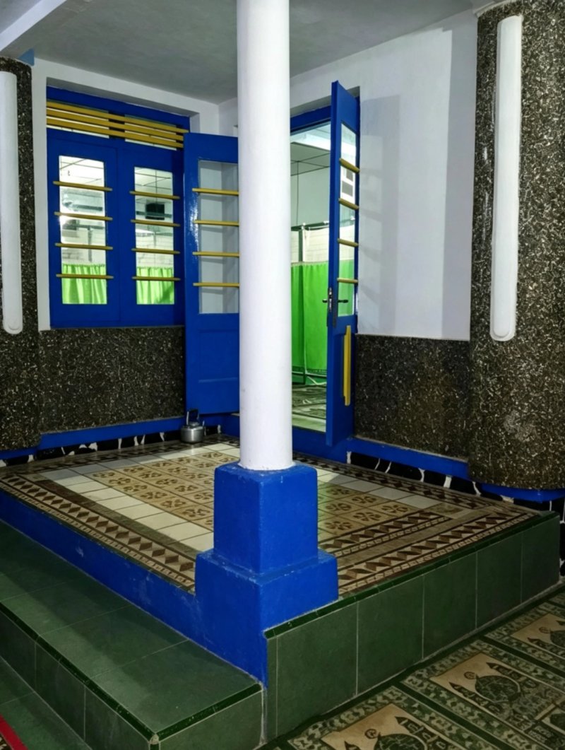 Teras Masjid Al Munawaroh, Kadudampit, Kabupaten Sukabumi - Ist