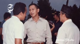 Ampi Tanoedjiwa (kiri) dan Prabowo Subianto (tengah) - Reproduksi sukabumiheadline.com