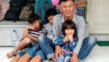 Ayah dan tiga anak asal Sukabumi, Jawa Barat, terlantar di Medan - Ist