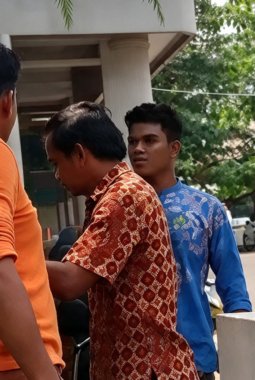 Punya jabatan di perusahaan, pria baju oranye ludahi jukir RSUD Palabuhanratu Sukabumi