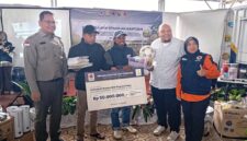 UI beri bantuan stimulan pemulihan sosial dan lingkungan pascabencana di Sukabumi - BNPB
