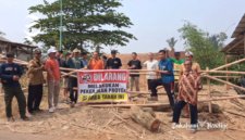 Warga Sukamulya Sukabumi protes tanah aset desa dipindahtangankan ke swasta - sukabumiheadline.com