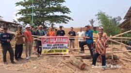Warga Sukamulya Sukabumi protes tanah aset desa dipindahtangankan ke swasta - sukabumiheadline.com
